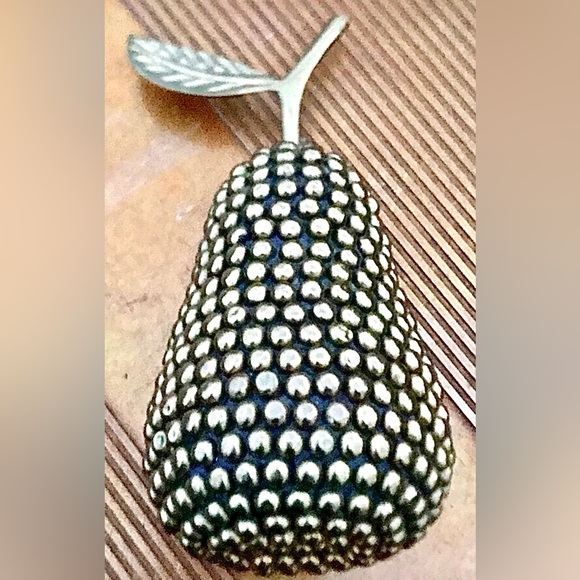 Vintage Mid Century Decorative Bronze Brass Hobnail Studded Metal Figural Pear - Picture 4 of 10